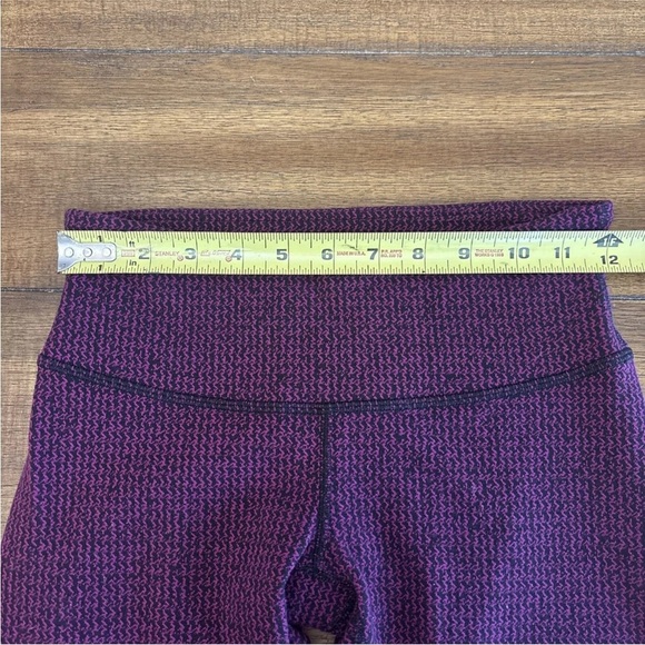 LULULEMON Wunder Under Crop 4 Teeny Tooth Deep Fuchsia Black - Picture 6 of 8